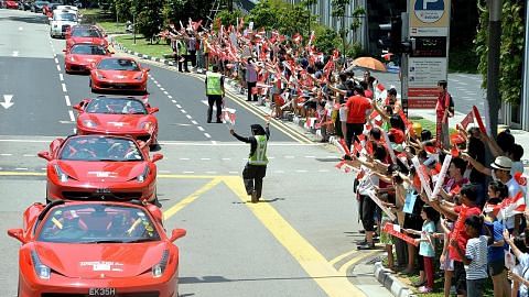 Ferrari merah sinari perarakan atlit paralimpik
