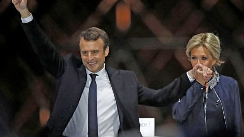 Presiden baru Perancis dan kekasih hatinya...