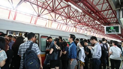 East-West Line delay caused by switch mechanism problem