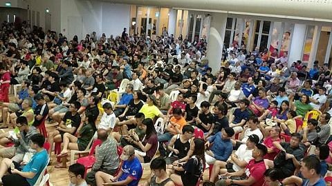 Beribu banjiri Kelab Masyarakat Keat Hong tonton Piala Dunia