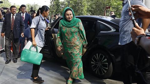 Lagi penjual barang kemas mewah saman Rosmah