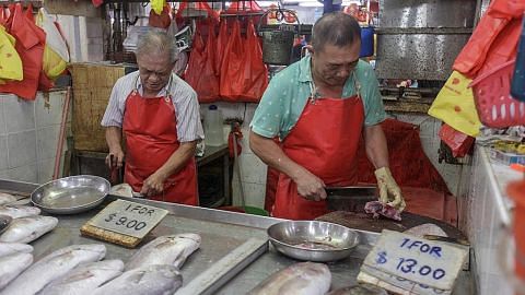 Harga ikan masih sama, kata beberapa peniaga pasar Geylang Serai