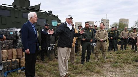 Trump ancam guna kuasa darurat bagi bina tembok sempadan