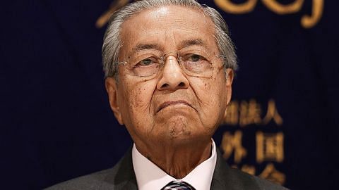 Tindakan Mahathir lantik ketua antirasuah tanpa rundingan Kabinet dibidas