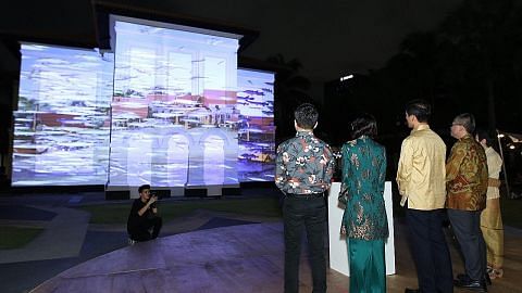 Singkap dunia Melayu, sejarah S'pura di pesta tiga minggu