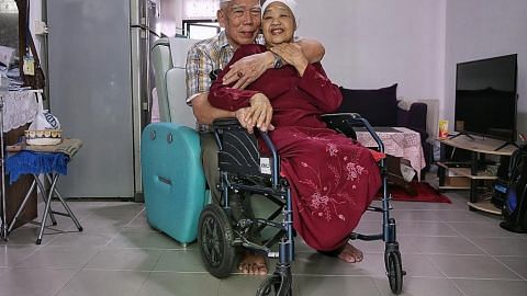 Setia jaga isteri kurang upaya hampir 50 tahun