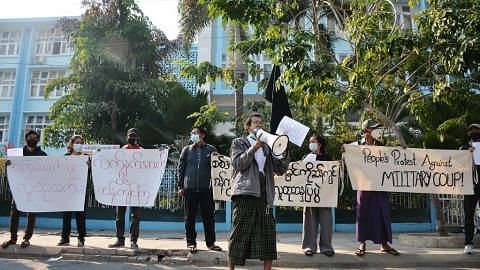 Antara cengkaman jeneral dan tuntutan demokrasi jelata GELORA DI MYANMAR RENCANA