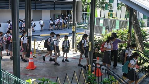 Yuran sekolah pelajar bukan warga SG naik mulai 2022