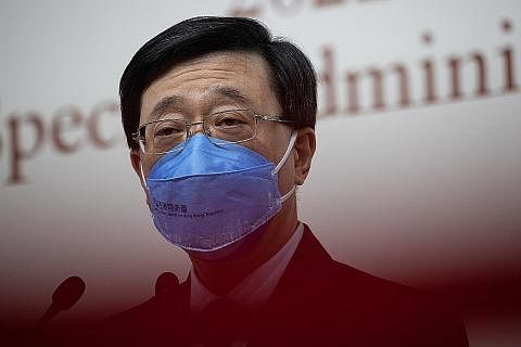 ENCIK JOHN LEE: Yakin pentadbiran seterusnya akan bersikap berani dan cekap menangani isu-isu yang dihadapi oleh Hong Kong. - Foto EPA/EFE