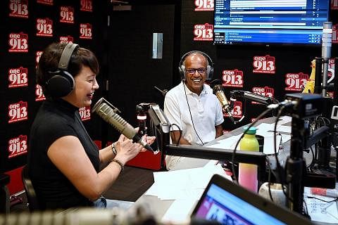 ENCIK SHANMUGAM: Tampil di rancangan 'The Big Show' di stesen radio One FM 91.3 semalam.