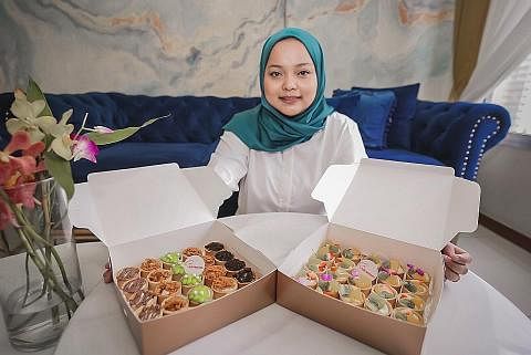 REZEKI DARI RUMAH: Pemilik perniagaan dari rumah Babynrbakes, Cik Siti Noor Haila Azman, mula membuat pencuci mulut seperti brownies dan tat buah-buahan untuk keluarganya pada 2019, sebelum memutuskan menjual pencuci mulut tersebut. Konsep seperti ke
