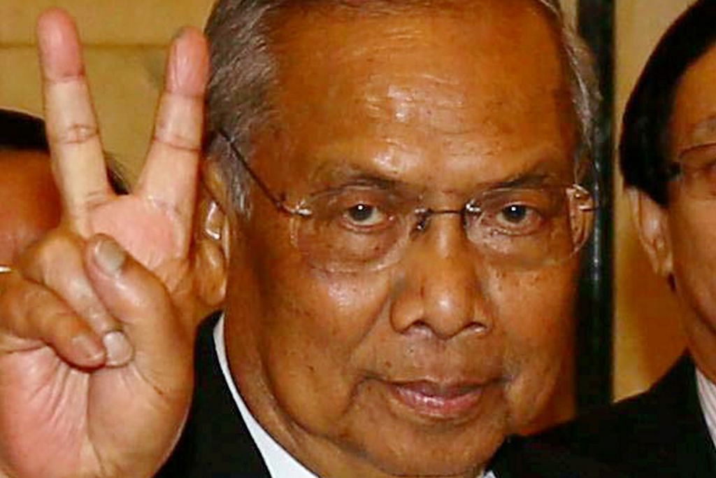 Ketua Menteri Sarawak: Umno masuk, saya keluar