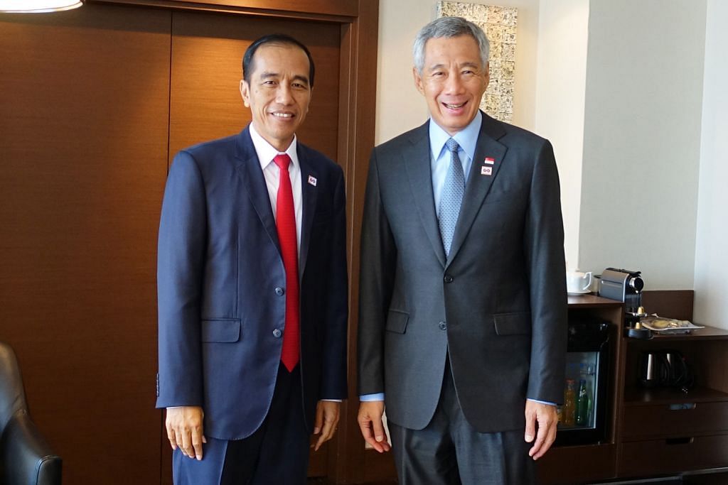 PM Lee, Presiden Jokowi bertemu di Sochi
