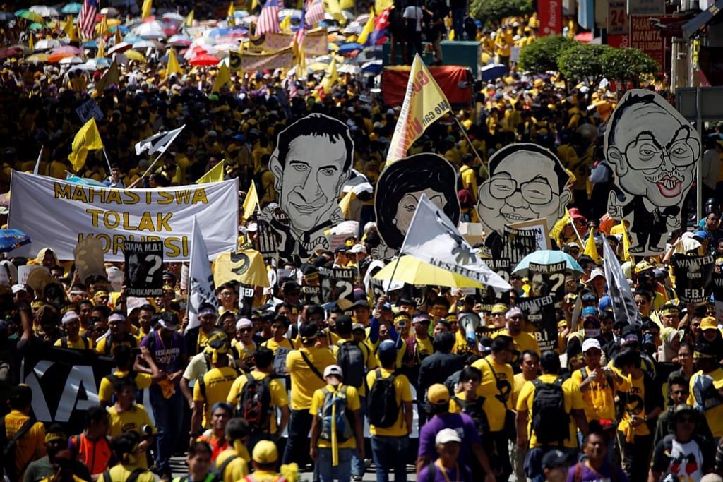 KEMELUT POLITIK DI MALAYSIA DAN INDONESIA Ribuan sertai himpunan Bersih di KL