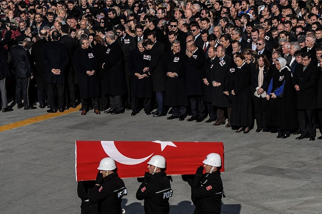 Turkey ratapi kejadian serangan berganda
