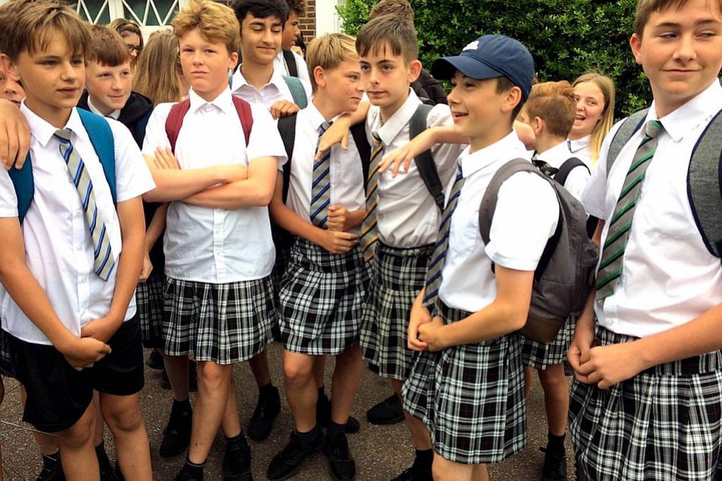 Pelajar lelaki Britain pakai skirt tanda bantahan
