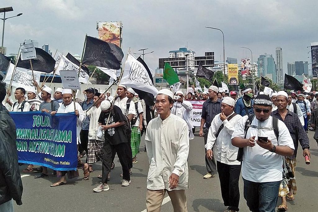 Protes antikomunis di Jakarta