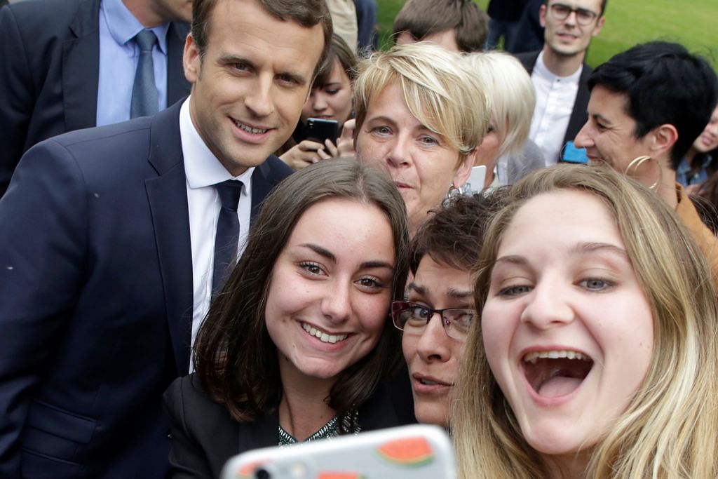 Presiden termuda Perancis Macron bijak dari kecil