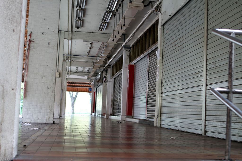 Penjaja Pusat Bandar Woodlands Lama berpindah ke Marsiling Mall