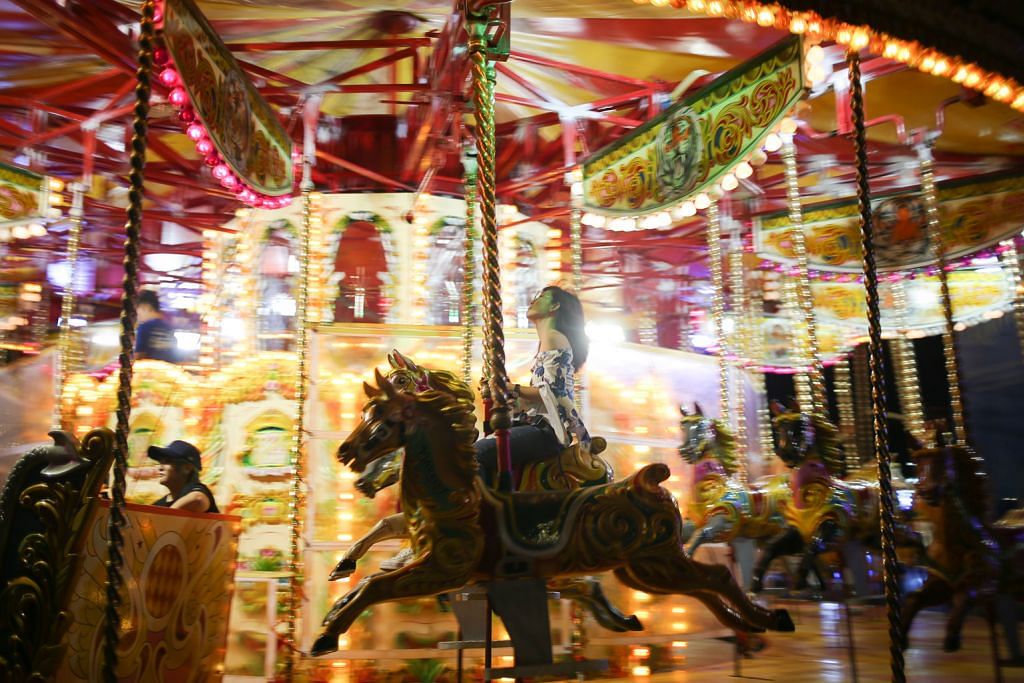 Tarikan karnival terbesar di Marina Bay