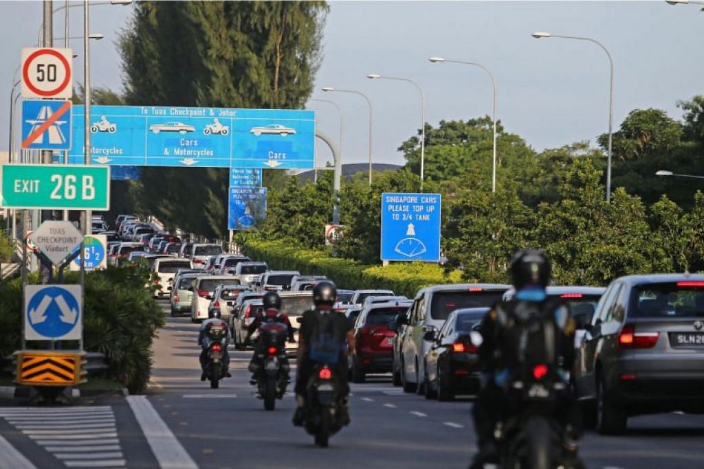Singapore will match Malaysia's move to scrap bike tolls for Second Link in January 2019