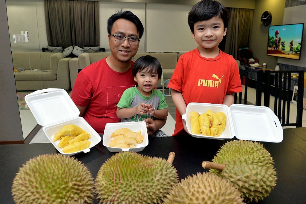Ustaz 'Hantu Durian'