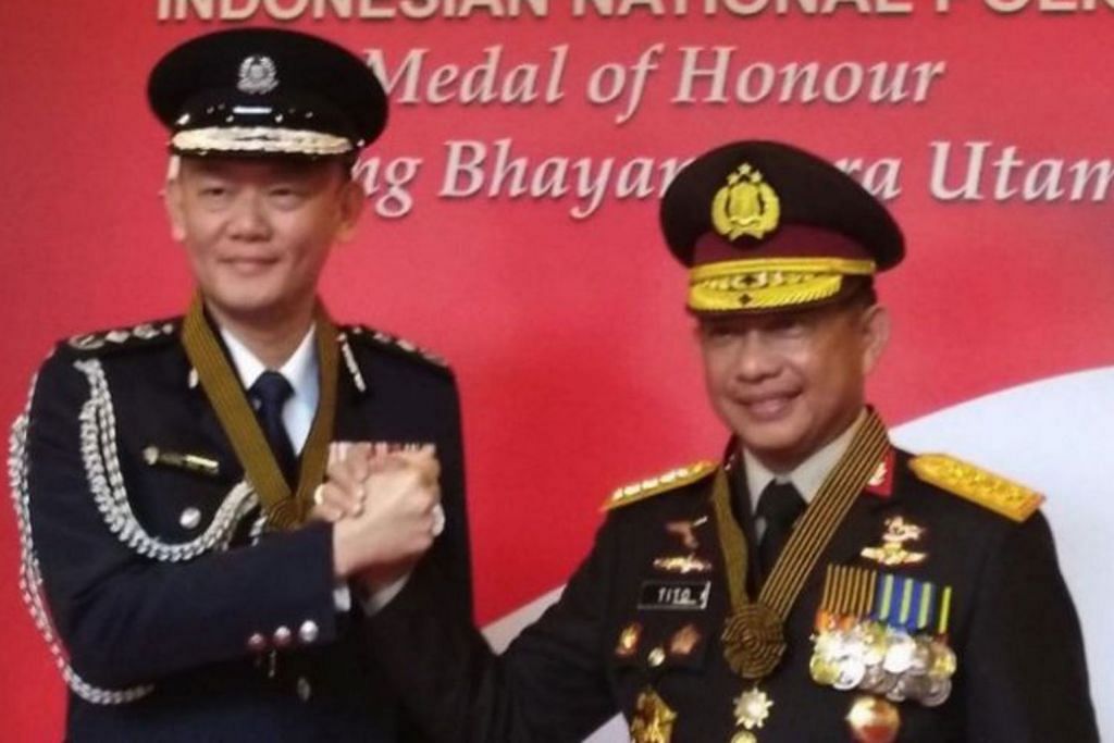 Pesuruhjaya Polis S'pura terima anugerah dari pemerintah Indonesia