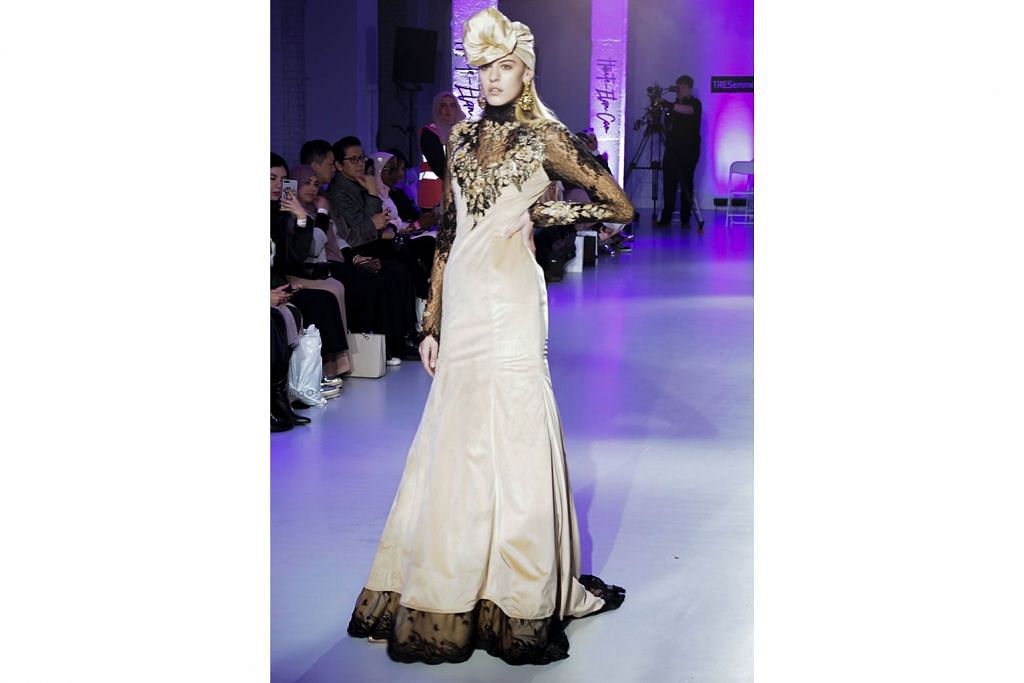 Rekaan pakaian Fatimah Mohsin warnai Minggu Fesyen Sopan London