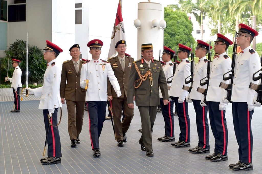Komander Tentera Darat Brunei lawat Singapura