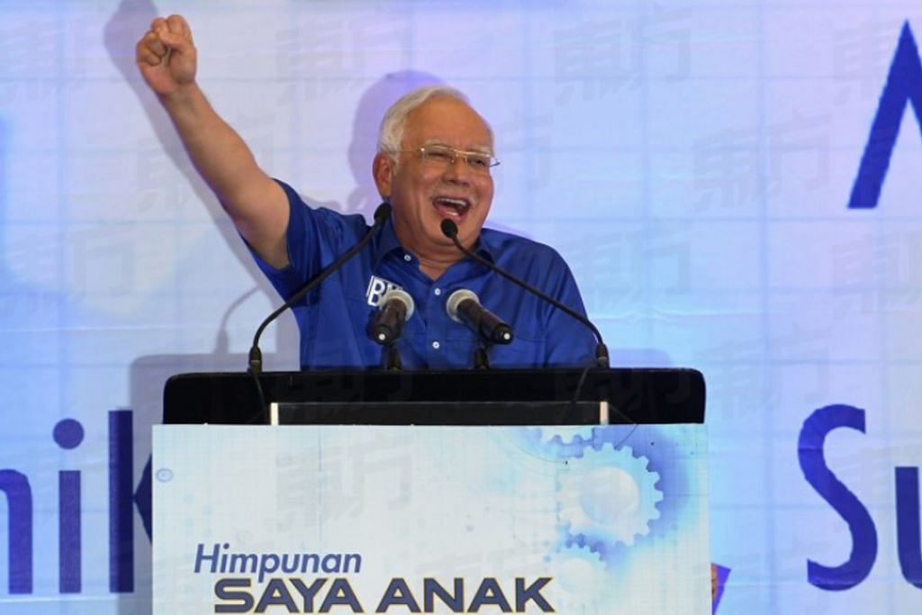 Najib nasihat pelajar Mara sokong BN, elak tsunami Melayu