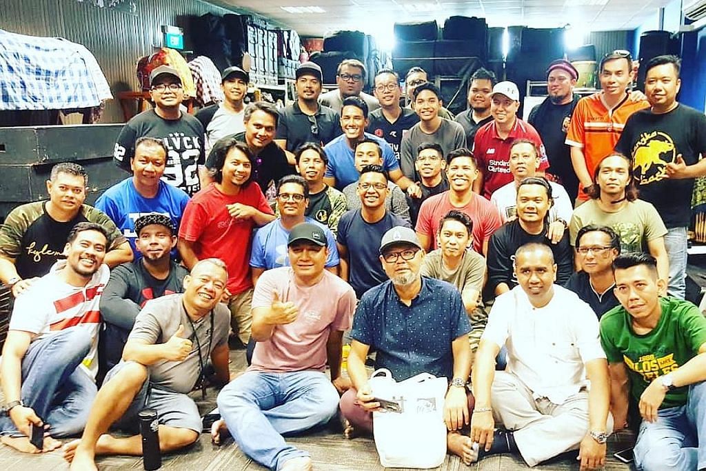 Membara semangat penggiat dikir barat siapkan acara 'Kekata Kelkatu' PESTA PENULIS SINGAPURA 2018