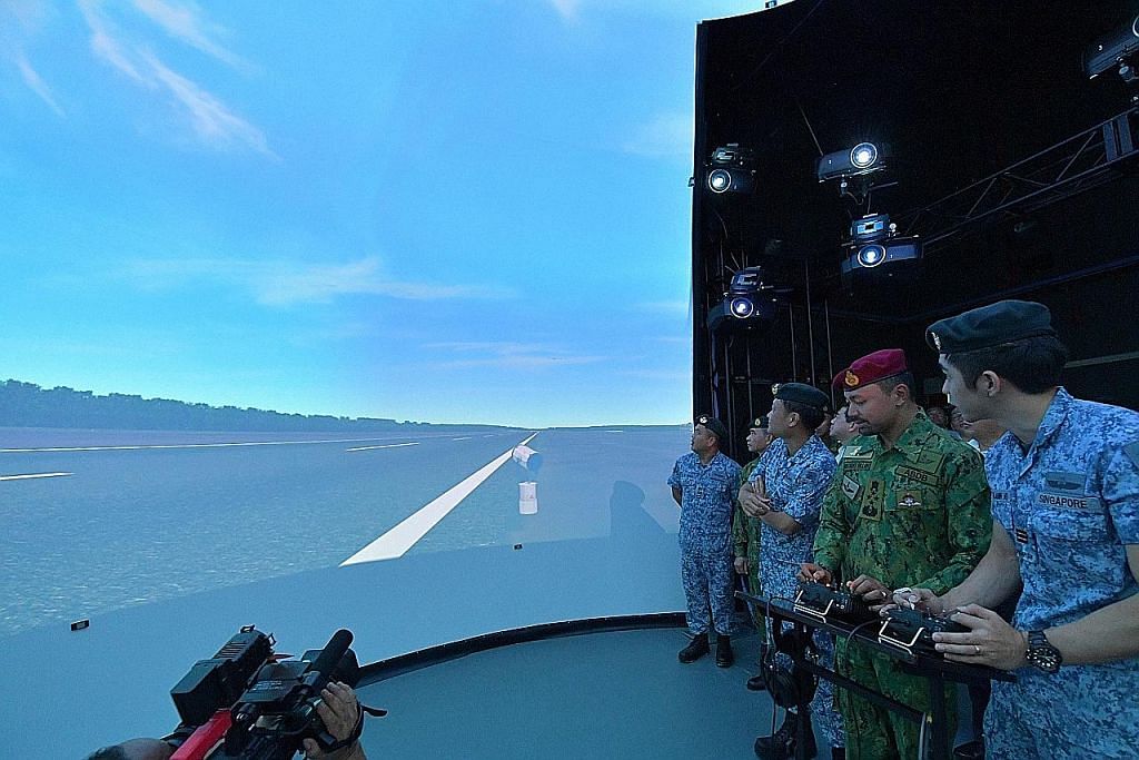 Putera Mahkota Brunei tinjau komand RSAF