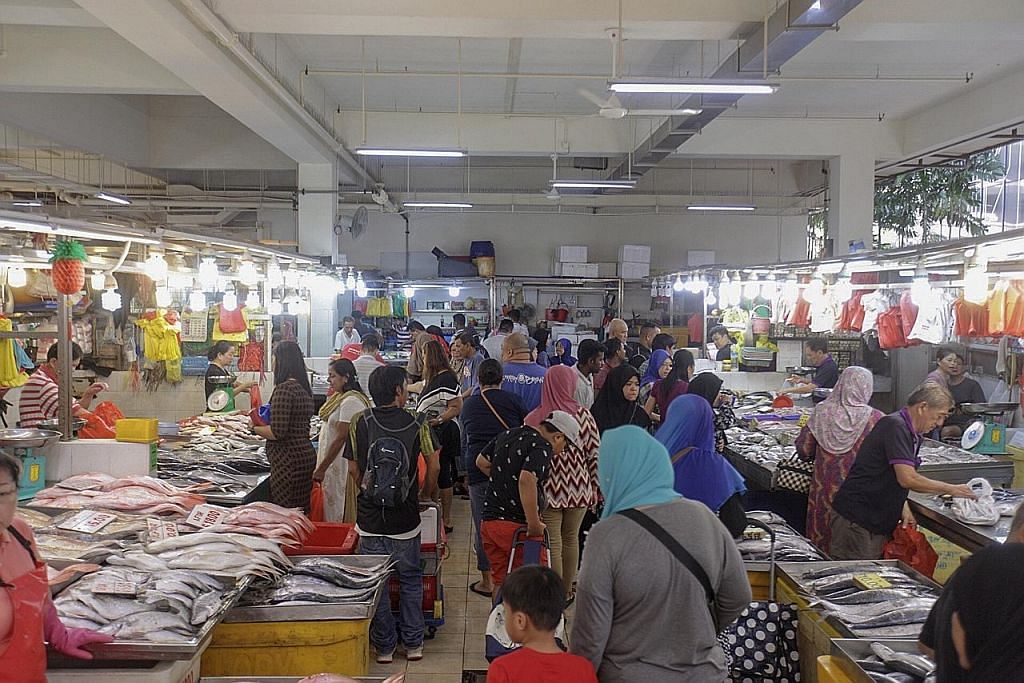 Harga ikan masih sama, kata beberapa peniaga pasar Geylang Serai