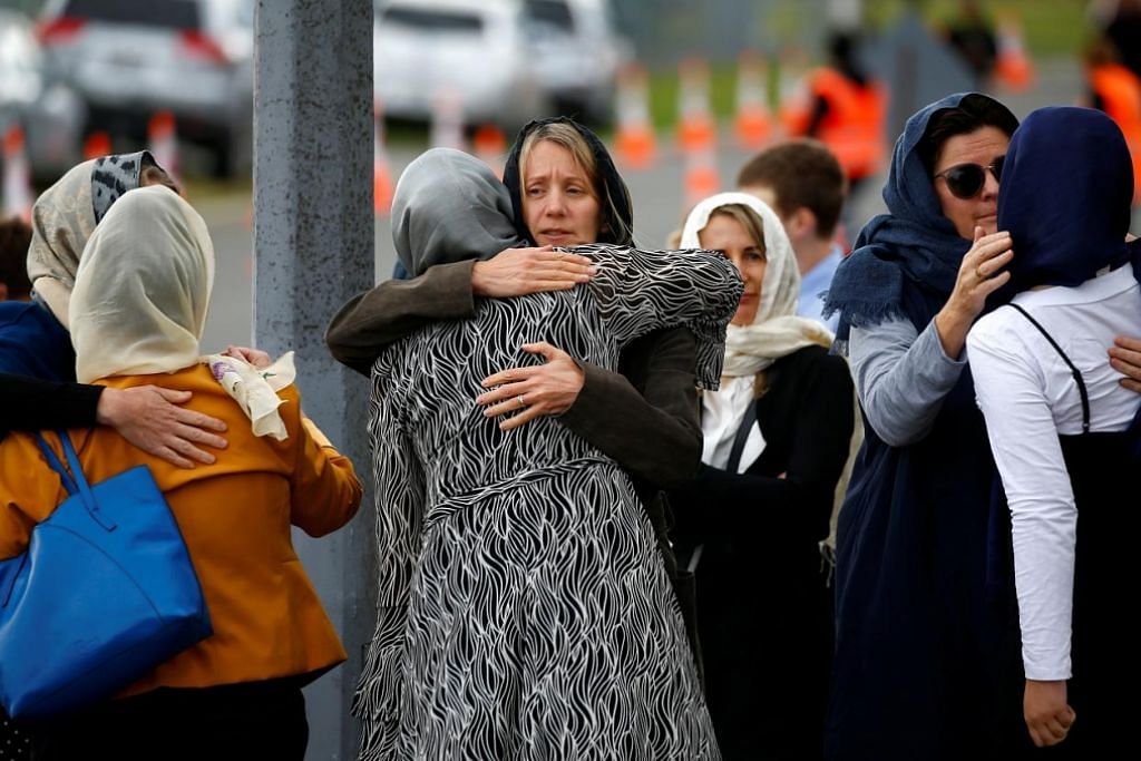 PM NZ umum haram senapang serangan, separuh automatik