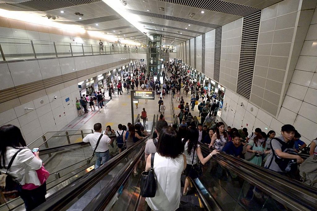 Suku projek peningkatan eskalator SMRT selesai, baki siap hujung 2021