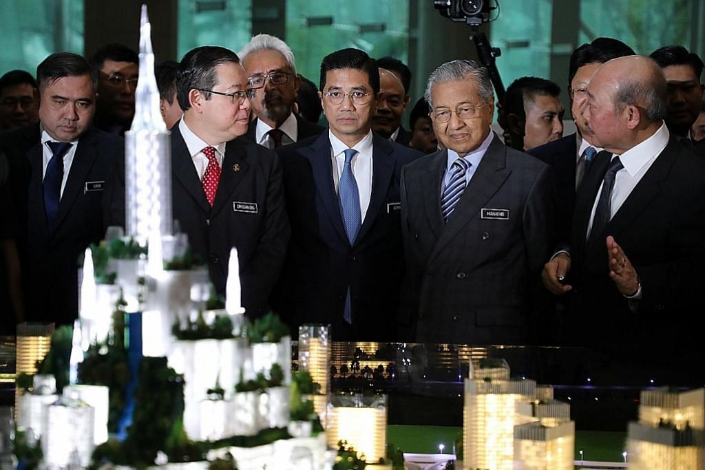Mahathir: Bandar Malaysia diteruskan, siap dengan stesen HSR
