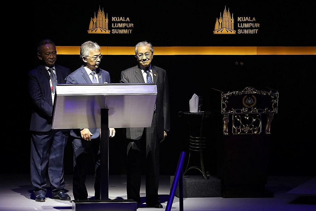 Mahathir pertahan langkah anjur sidang pemimpin Islam di KL