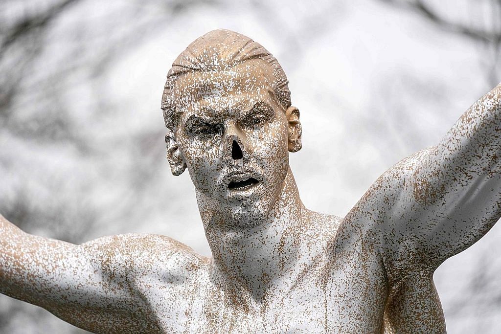 Patung Ibrahimovic jadi sasaran vandal