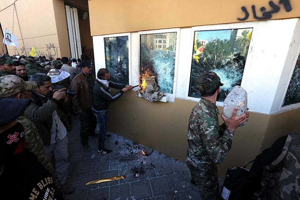Amerika kerah tentera selepas kedutaan di Baghdad diserang