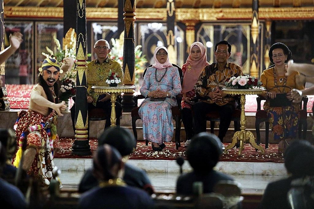 Lawatan pamer hubungan mesra S'pura, Indonesia