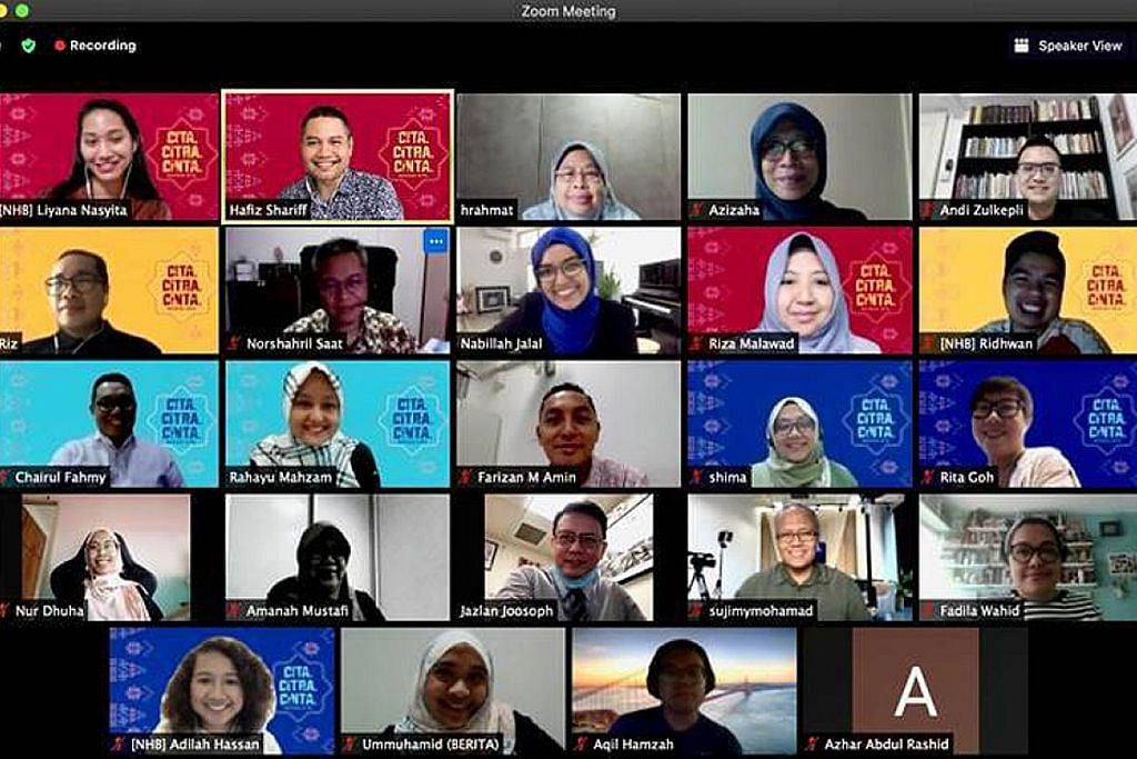 BULAN BAHASA: MERAI 32 TAHUN MENGGALAK BAHASA MELAYU Program Bulan Bahasa di alam maya Bulan Bahasa 2020