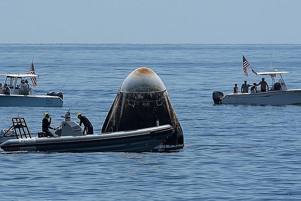 Angkasawan Nasa dalam SpaceX Crew Dragon selamat mendarat