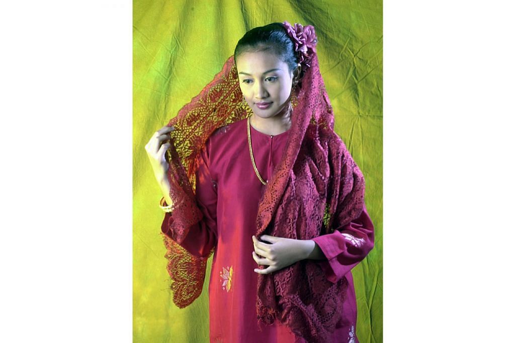 Contoh-contoh tekstil unik Motif kain papar akal budi Nusantara Sekilas motif lazim pada tekstil Nusantara