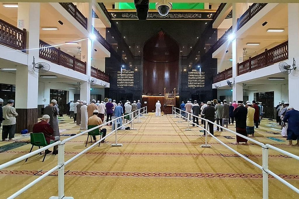 MASJID ALKAFF KAMPUNG MELAYU Naik taraf masjid, program Ramadan seiring