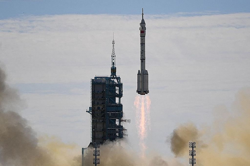 3 angkasawan China berlepas ke stesen angkasa baru