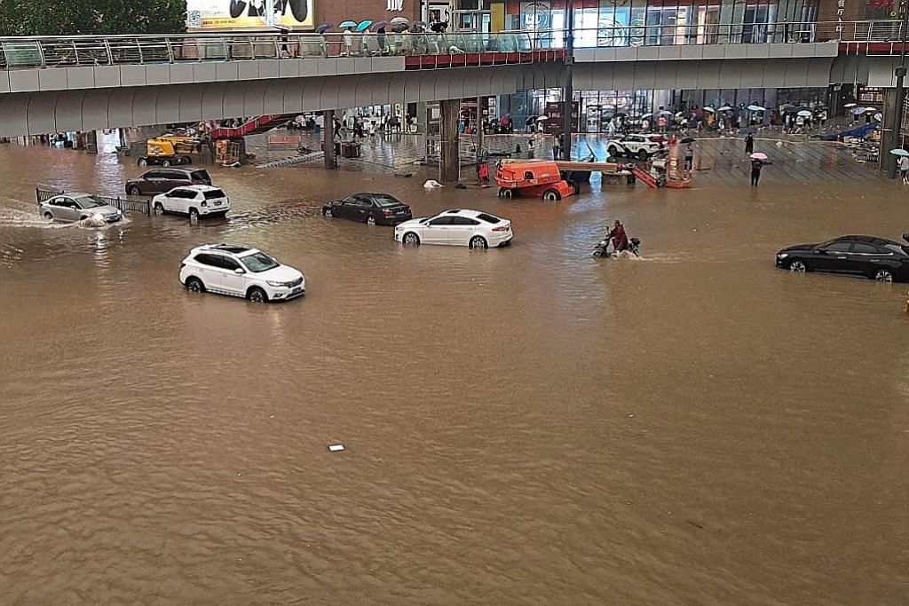 12 korban kejadian hujan lebat di Henan, China
