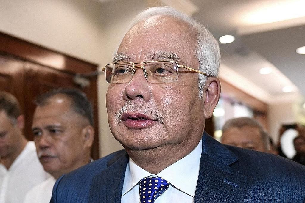 HARUS DEDAH MAKLUMAT TENTANG ASET: Datuk Najib diperintahkan oleh Mahkamah Tinggi Malaysia memberi maklumat mengenai nilai, lokasi dan perkara lain berkaitan asetnya hingga nilai AS$6.81 bilion. - Foto fail