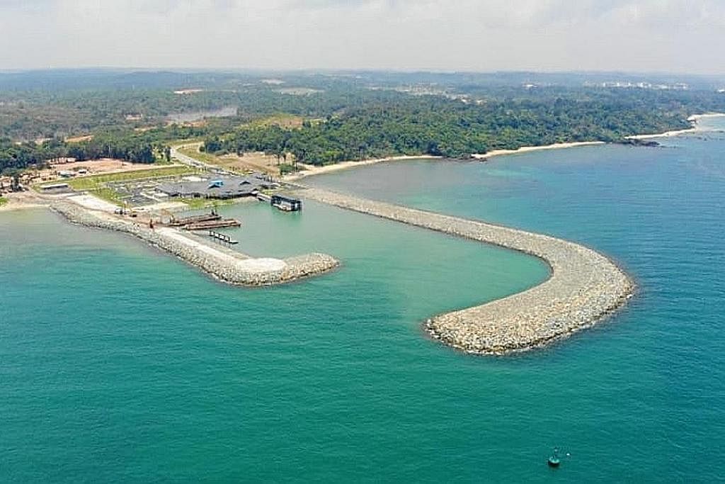 AKAN BERMULA: Perkhidmatan feri antara terminal Tanah Merah di Singapura dengan terminal Desaru Coast di Johor akan mula beroperasi pada 7 Julai. - Foto DESARU COAST