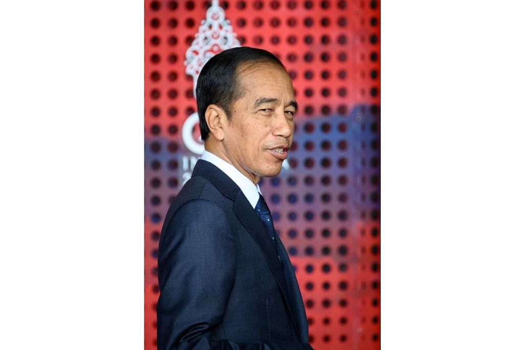 PRESIDEN INDONESIA: Encik Joko ‘Jokowi’ Widodo, 61 tahun, akan mengakhiri penggal kedua kepimpinannya pada 2024. – Foto REUTERS / EPA-EFEREUTERS
