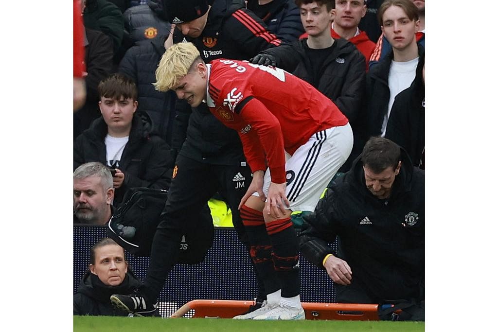 TERLEPAS PELUANG: Akibat kecederaan yang dialami, pemain muda berbakat Alejandro Garnacho, tidak akan dapat beraksi untuk Manchester United. – Foto REUTERS